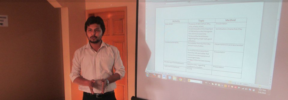 Presenting a training session with a projector